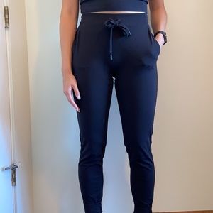 Lululemon black pants